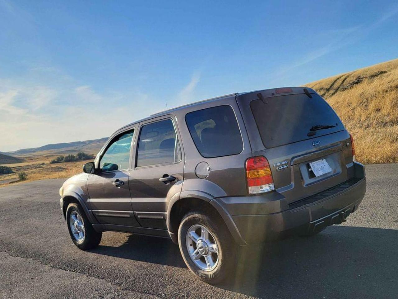 2005 Ford escape Limited Sport Utility 4D