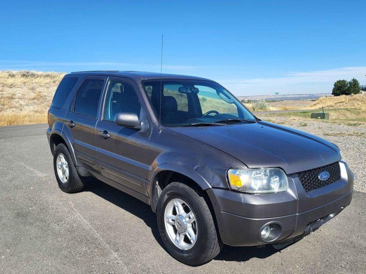 2005 Ford escape Limited Sport Utility 4D