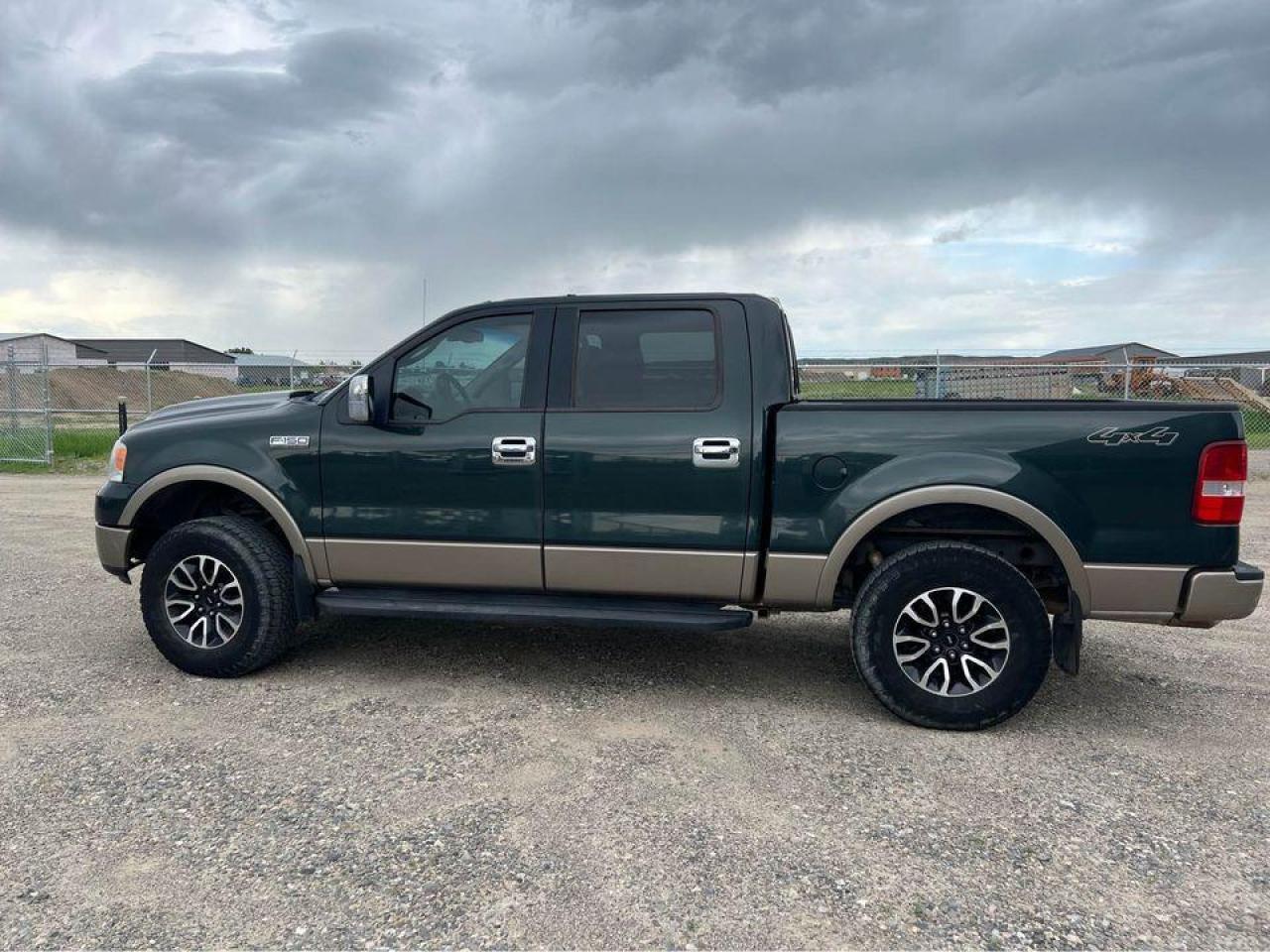 2005 Ford f150 supercrew cab Lariat Pickup 4D 5 1/2 ft