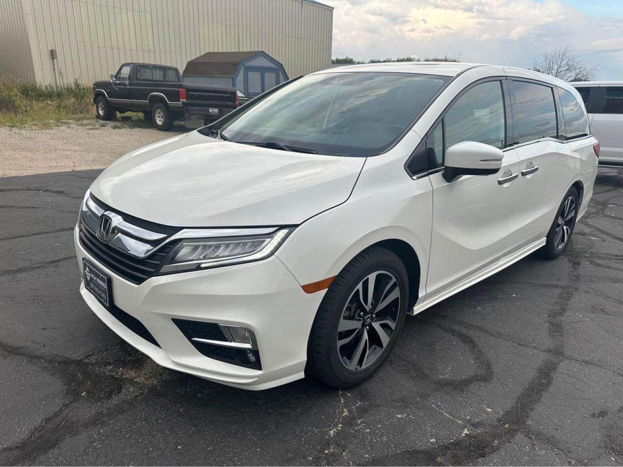 2018 Honda odyssey Elite Minivan 4D