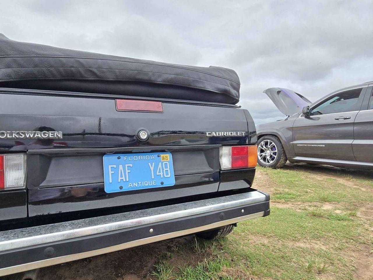 1988 Volkswagen cabriolet Carat Convertible 2D