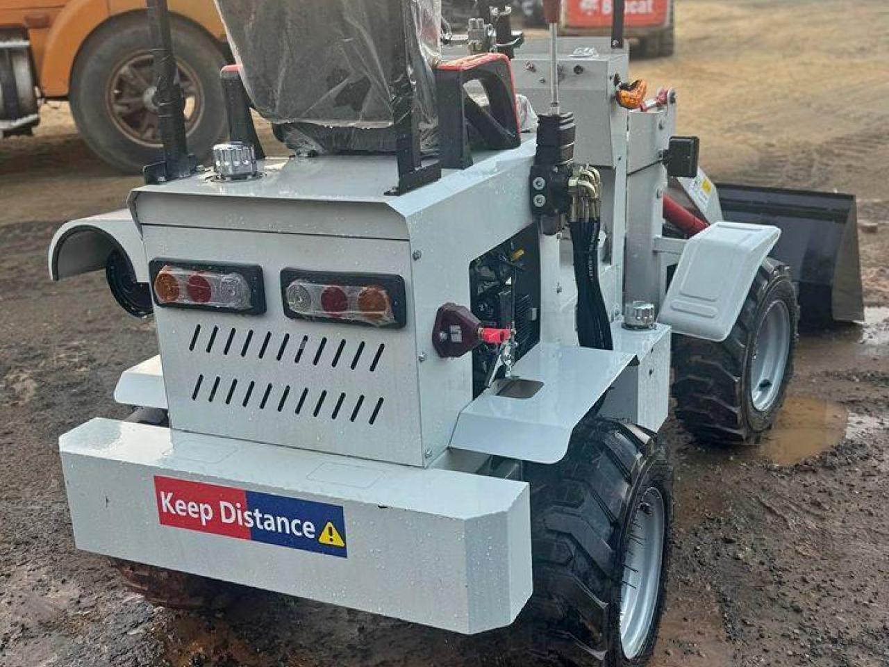 Mini Wheel Loader 4x4 Articulating $4,300