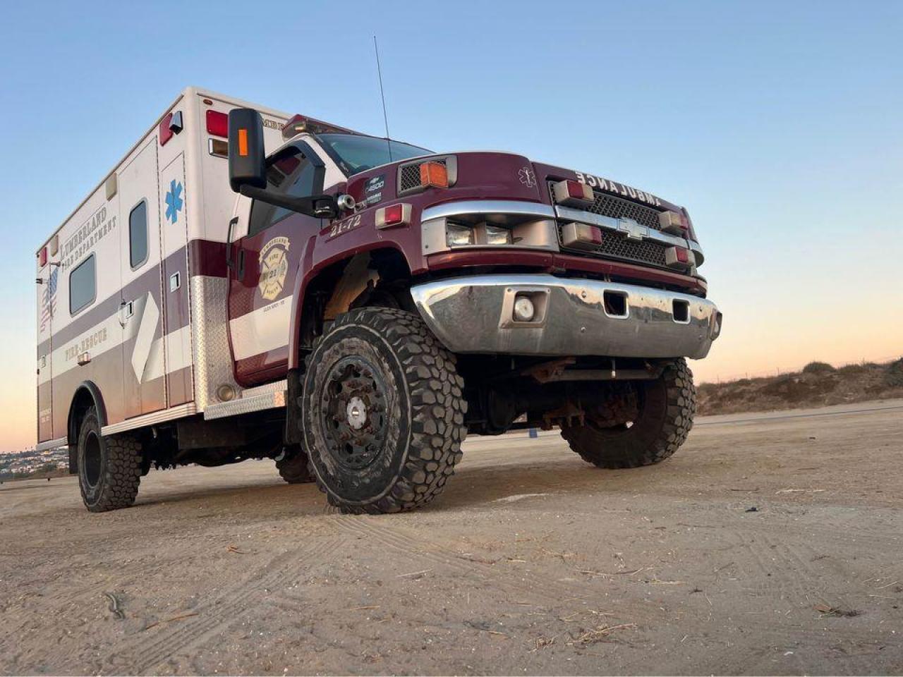 2004 4x4 Kodiak Ambulance c5500 $95,000