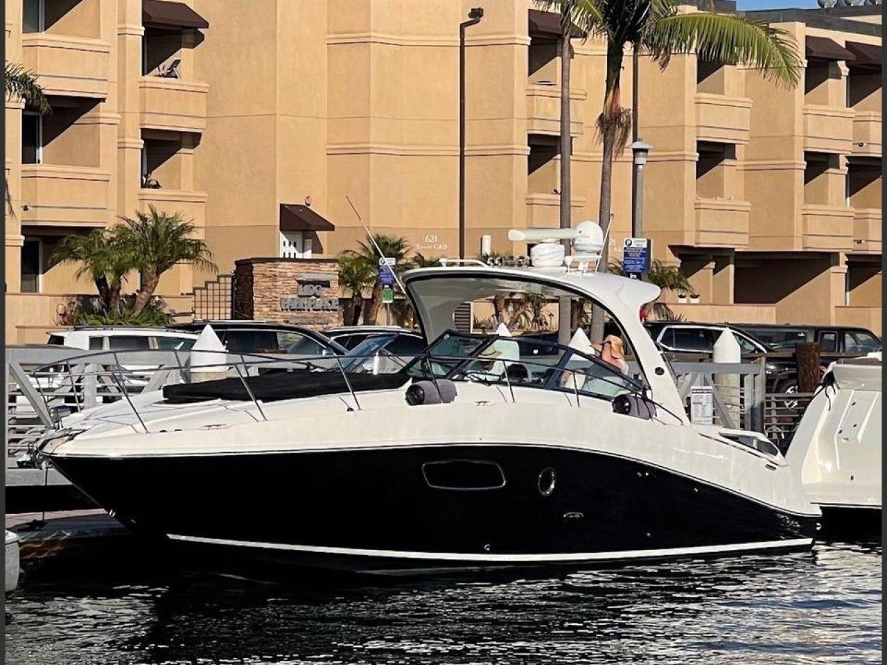 2010 Sea Ray 370 Sundancer