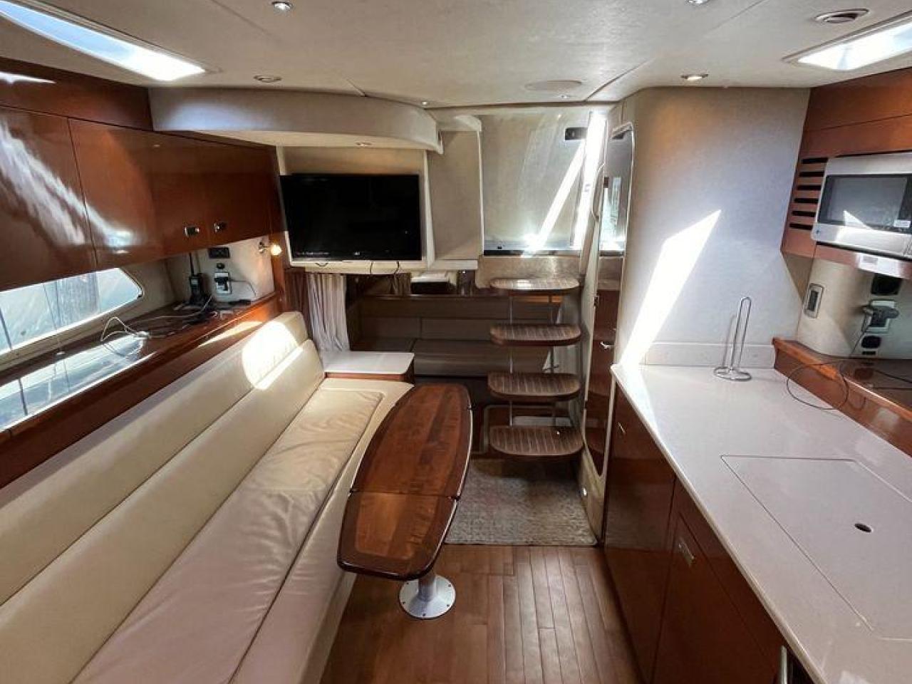 2010 Sea Ray 370 Sundancer