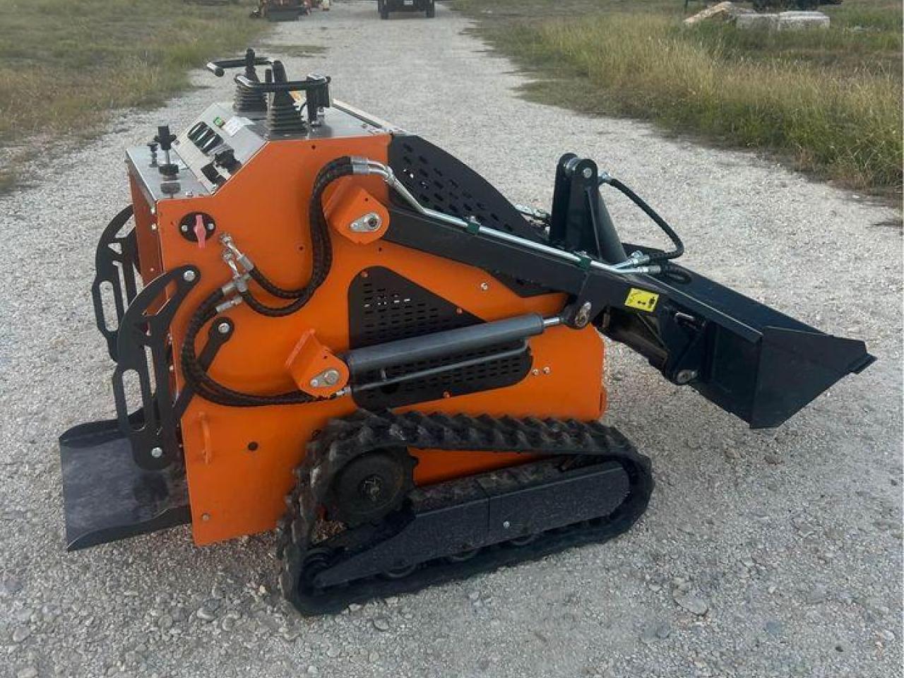 Brand New 23hp Mini Skid Steer