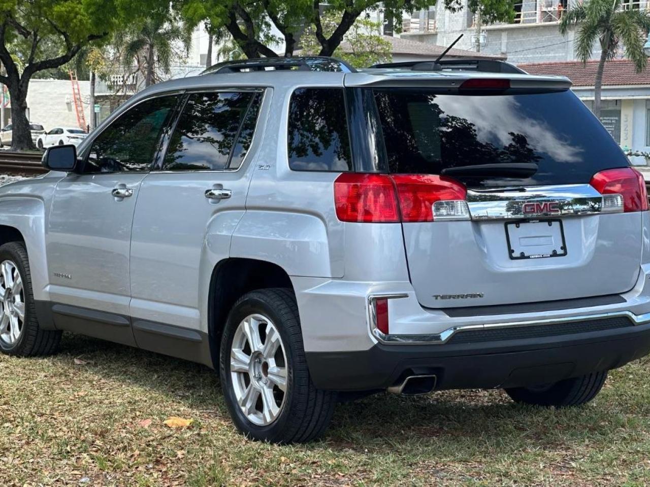 2017 GMC Terrain SLT Sport Utility 4D