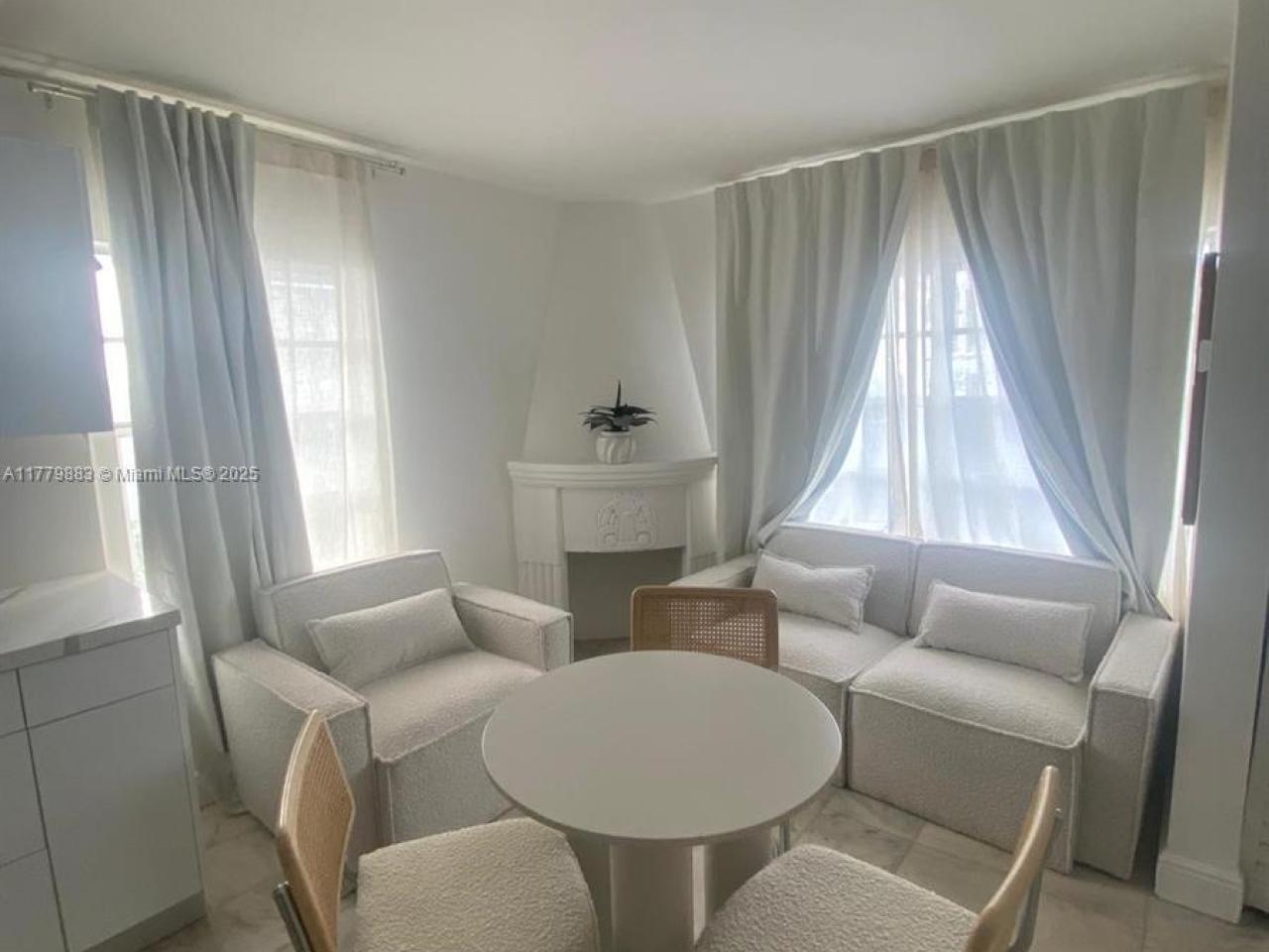 Furnished 1 Bed/1 Bath apartment for rent