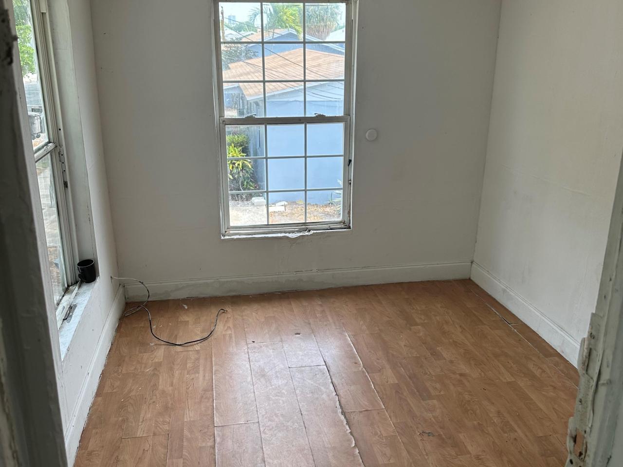 3 Bed 1 Bath For only 269k