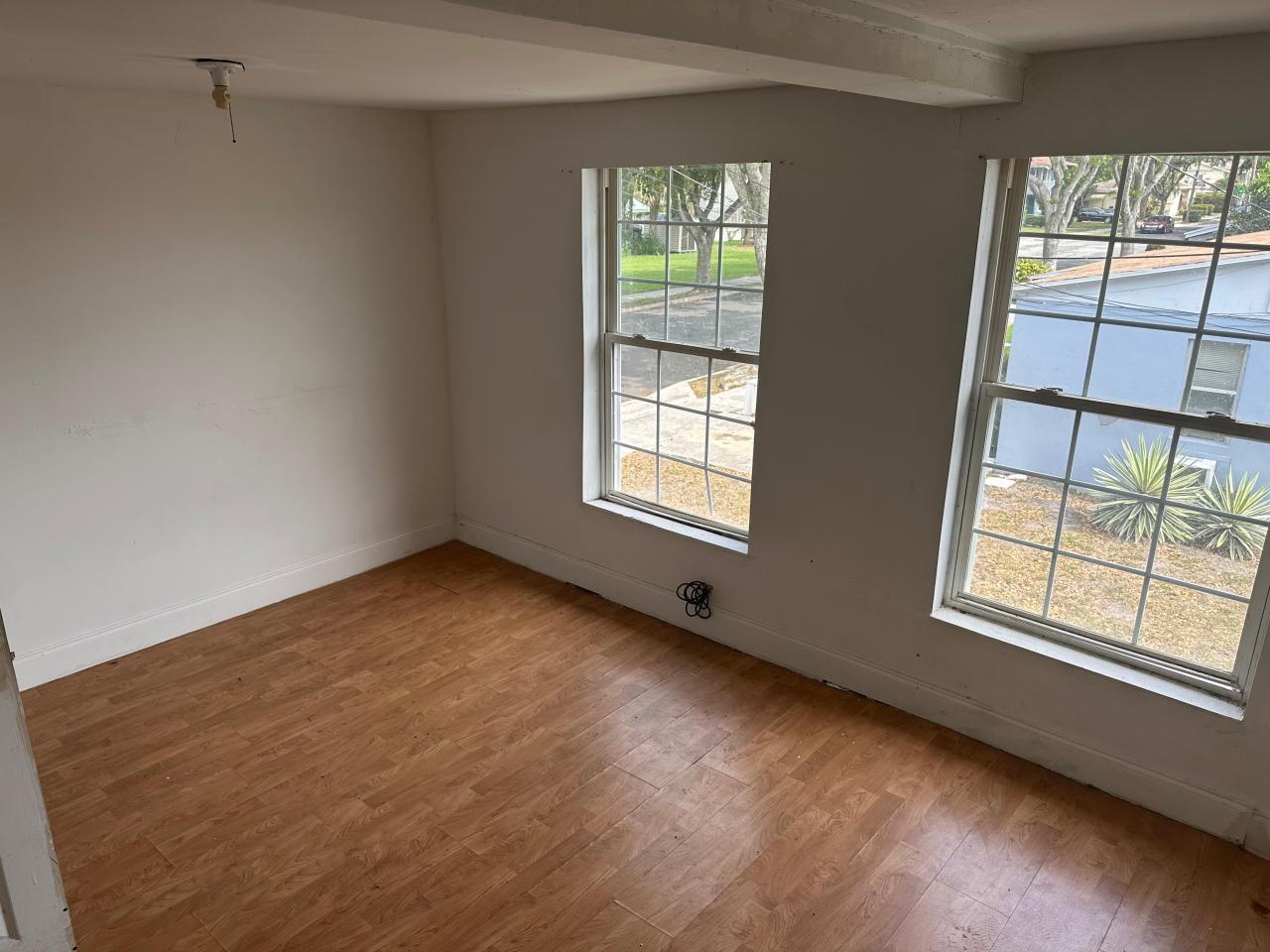 3 Bed 1 Bath For only 269k