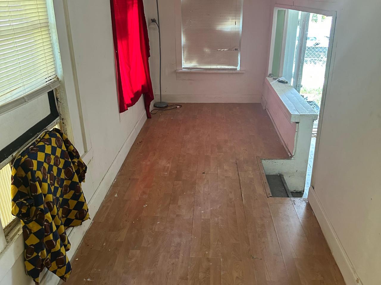3 Bed 1 Bath For only 269k