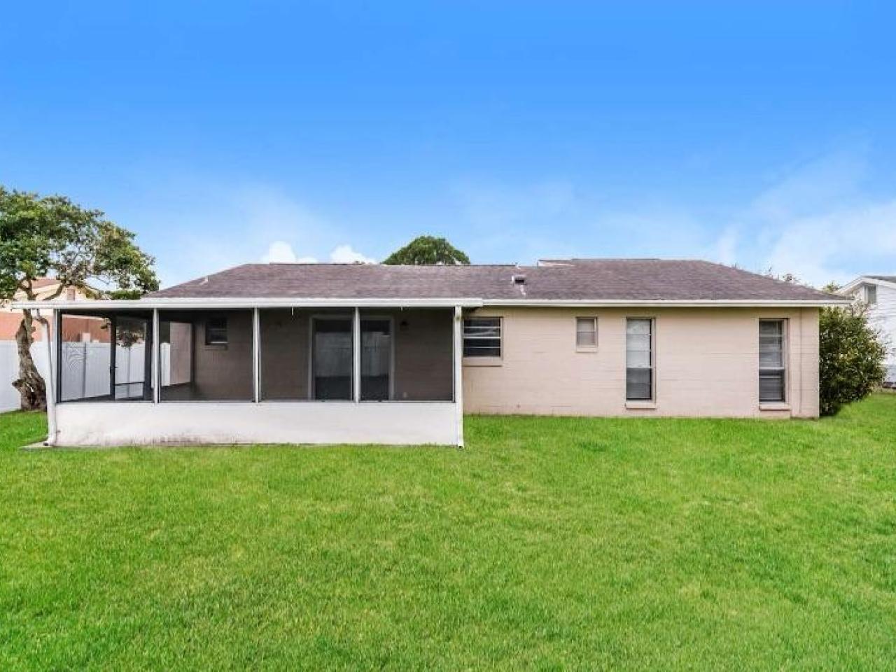 3 bed 2 bath available now
