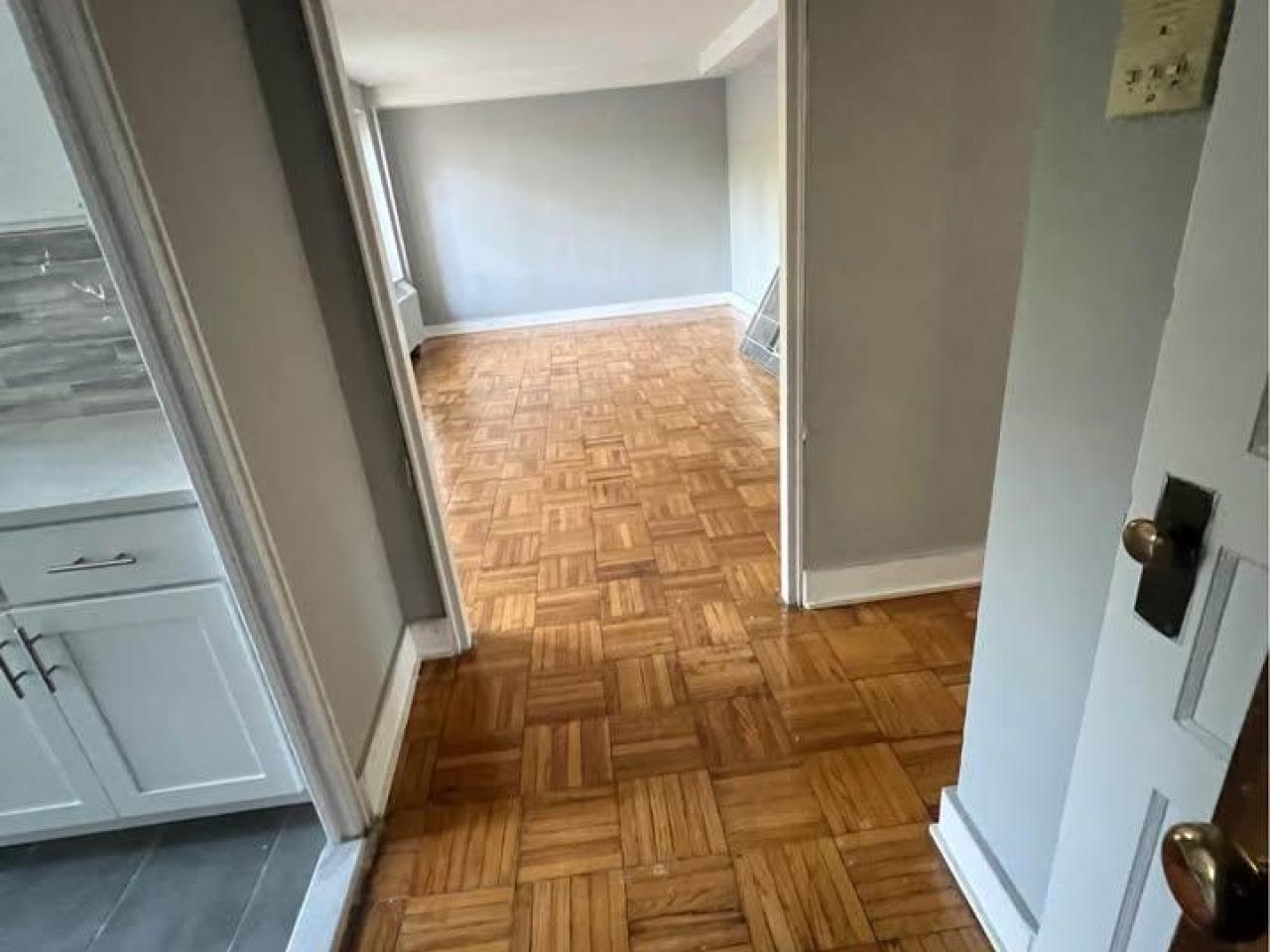 newly renovated apt for rent available