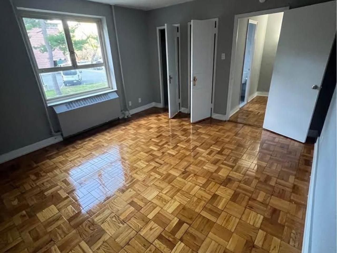newly renovated apt for rent available