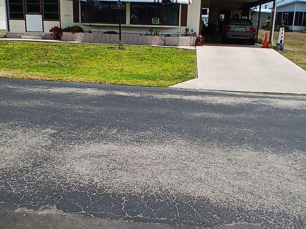 Mobile home in 55+ community - 2/3