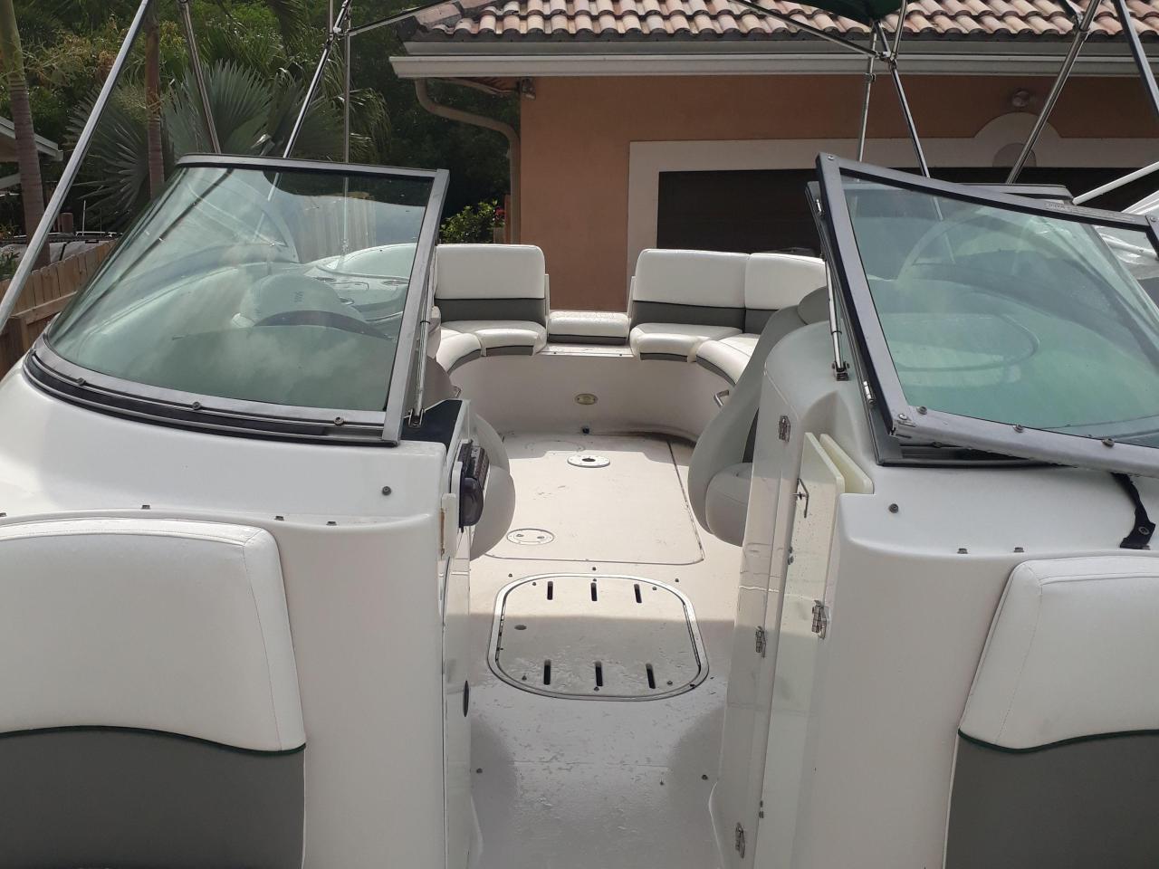 Four Winns fun boat for sale
