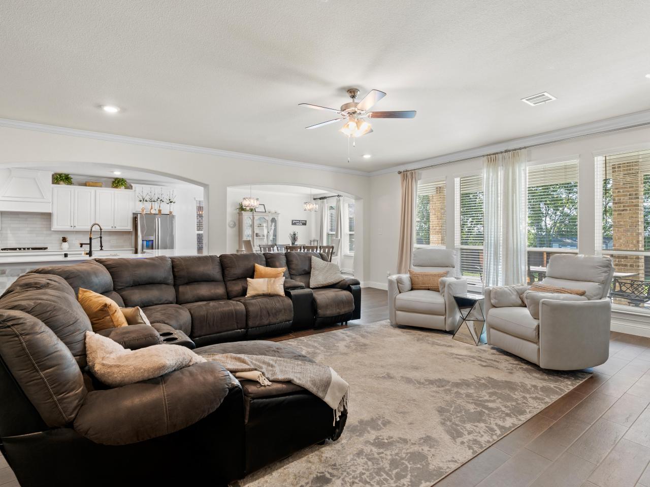 5 bed 4 bath two story home for sale
