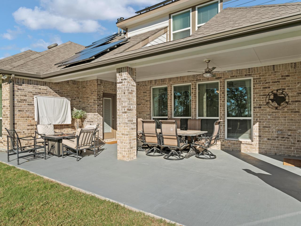 5 bed 4 bath two story home for sale