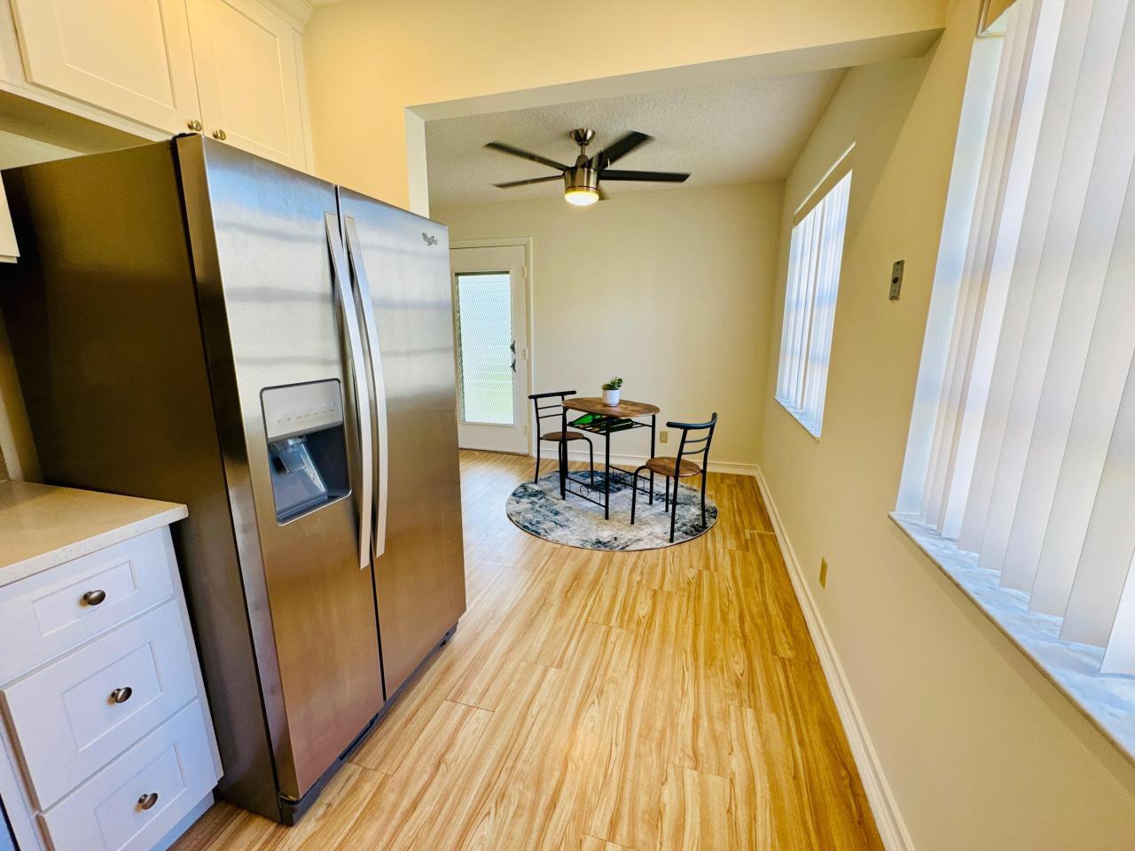 Bright condo bathed in natural light!