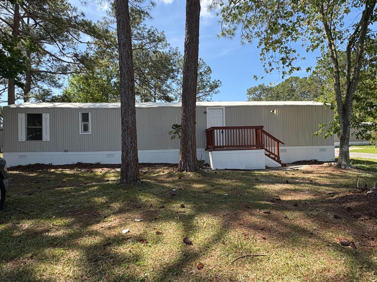 2BR 1 BA Mobile Home: in Mobile Home community, can be moved to private land
