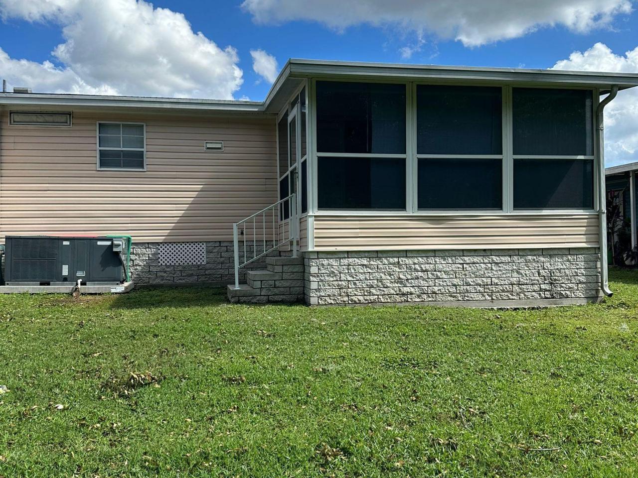 House for rent or sale +55 community