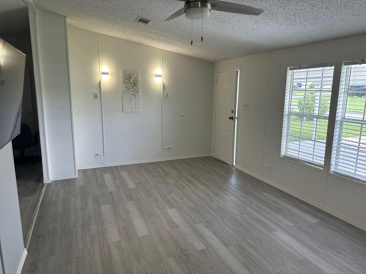House for rent or sale +55 community