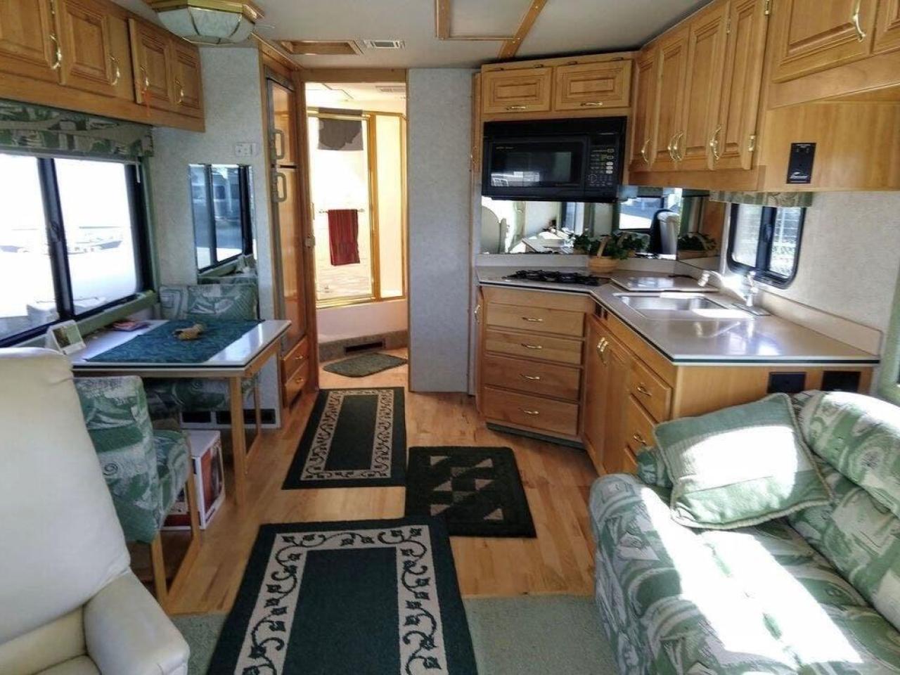 2000 Beaver Monterey