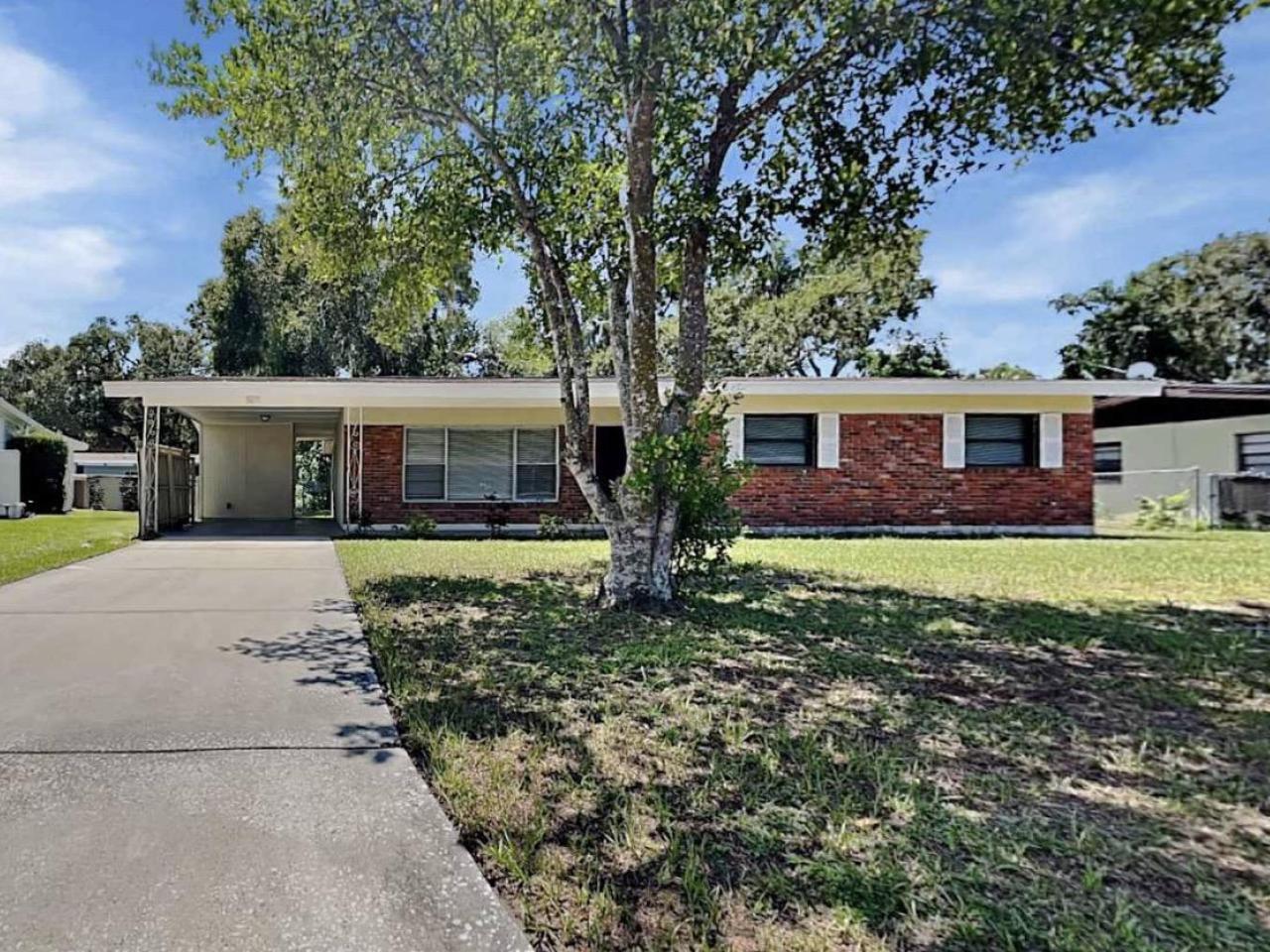 3 Bedroom 2 Bathroom beautiful home