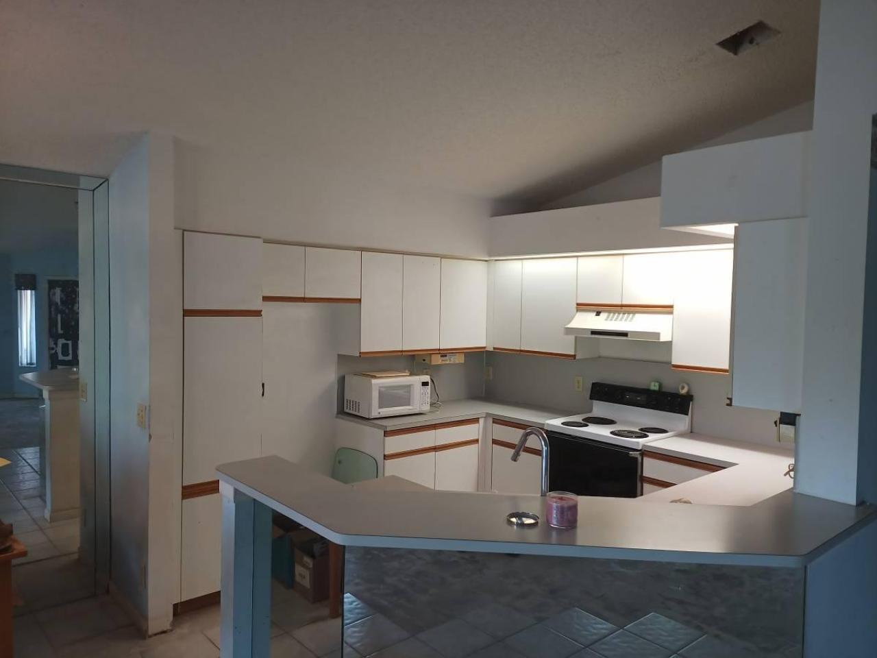 House for Sale by Owner!! On the Water! 3% commission to buyer's agent! - 6